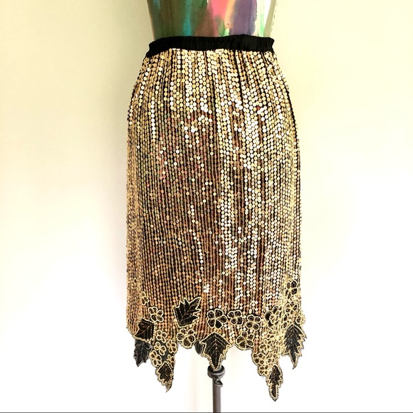 📀VINTAGE Gold Sequin Floral Skirt Top Set - Picture 6 of 8